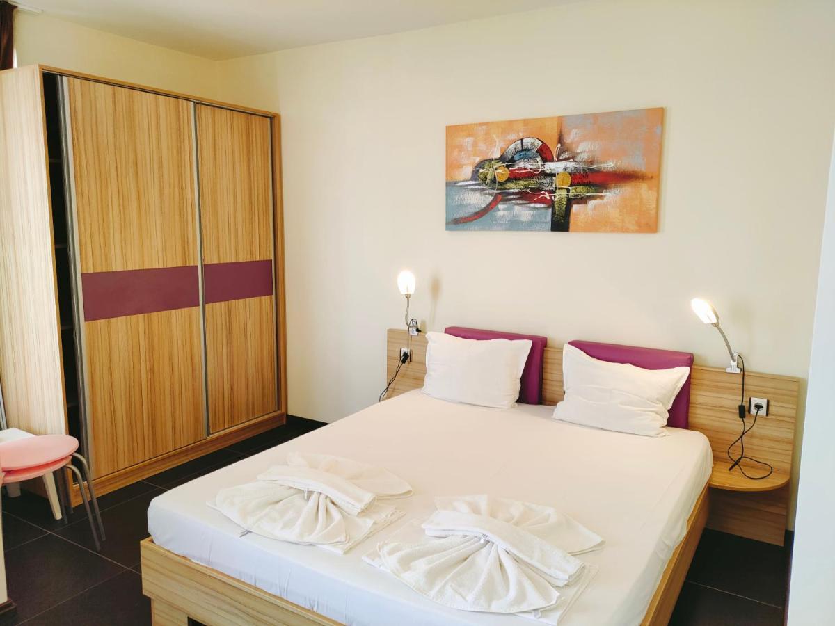 Mars Apartments In Complex Shipka Sveti Vlas Dış mekan fotoğraf