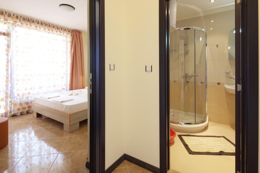 Mars Apartments In Complex Shipka Sveti Vlas Dış mekan fotoğraf